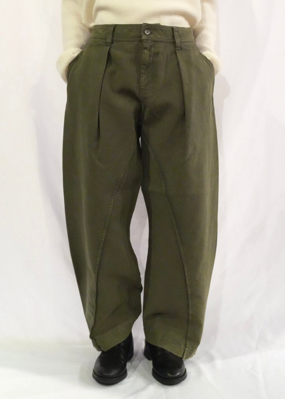 TWISTED SEAM TROUSERS
