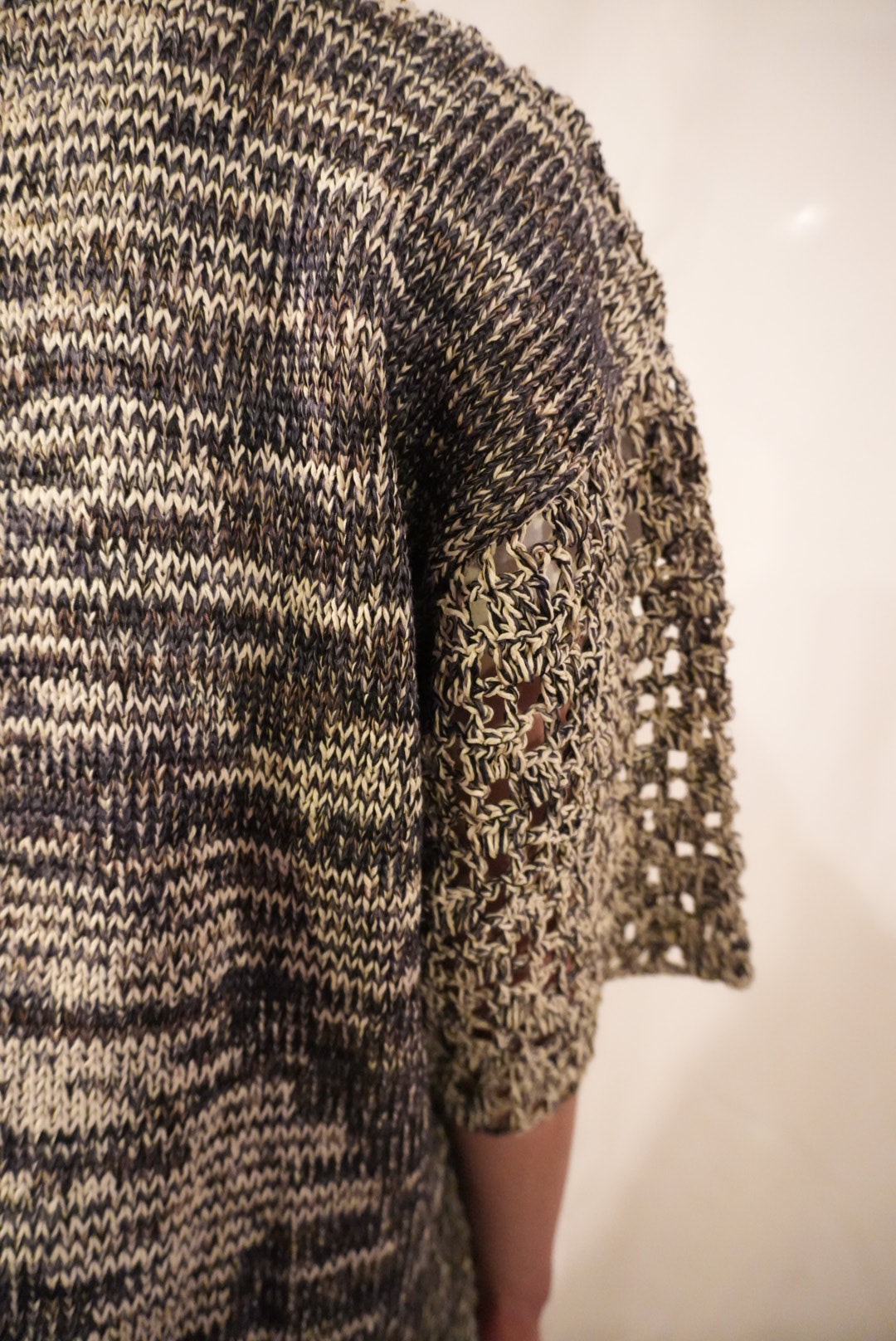 Between bodies and shade Hand knit - FO - Anann