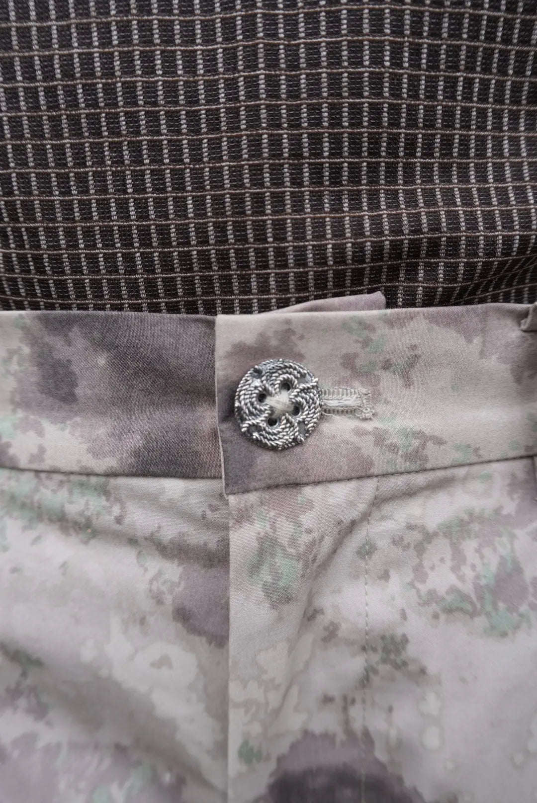DANGEROUS CAMO WEIRD PANTS - Anann