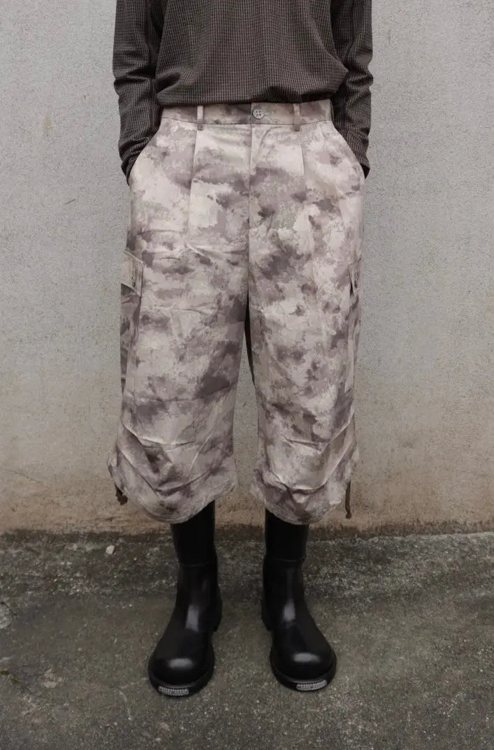 DANGEROUS CAMO WEIRD PANTS - Anann