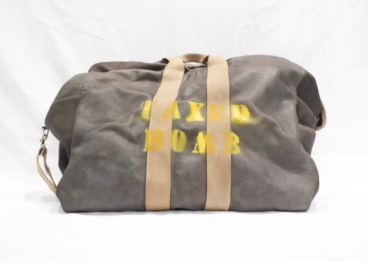 Les six “TAXED dyed leather bag” honestly dyeing a leather bag is