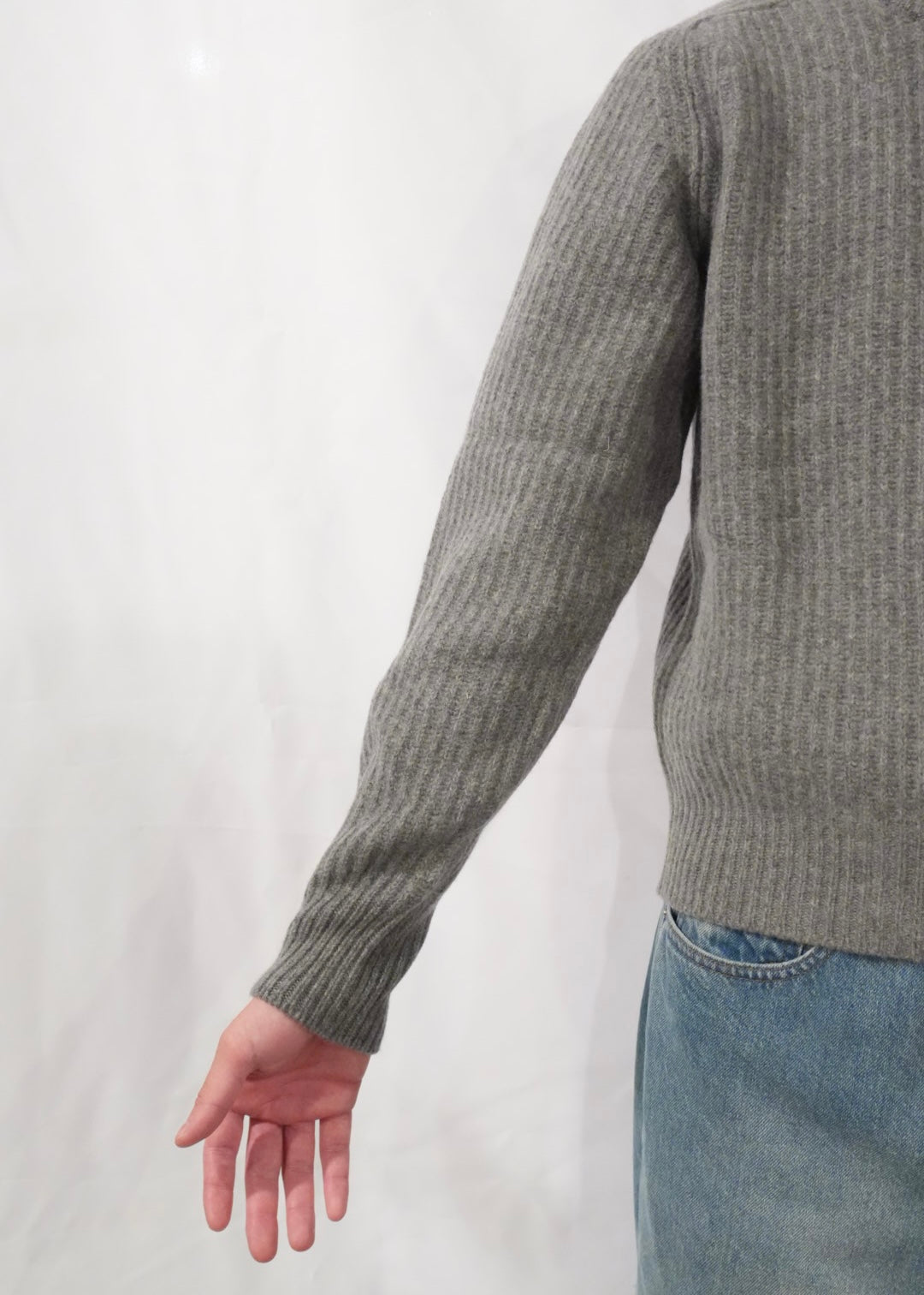 RIBBED RAGLAN SWEATER