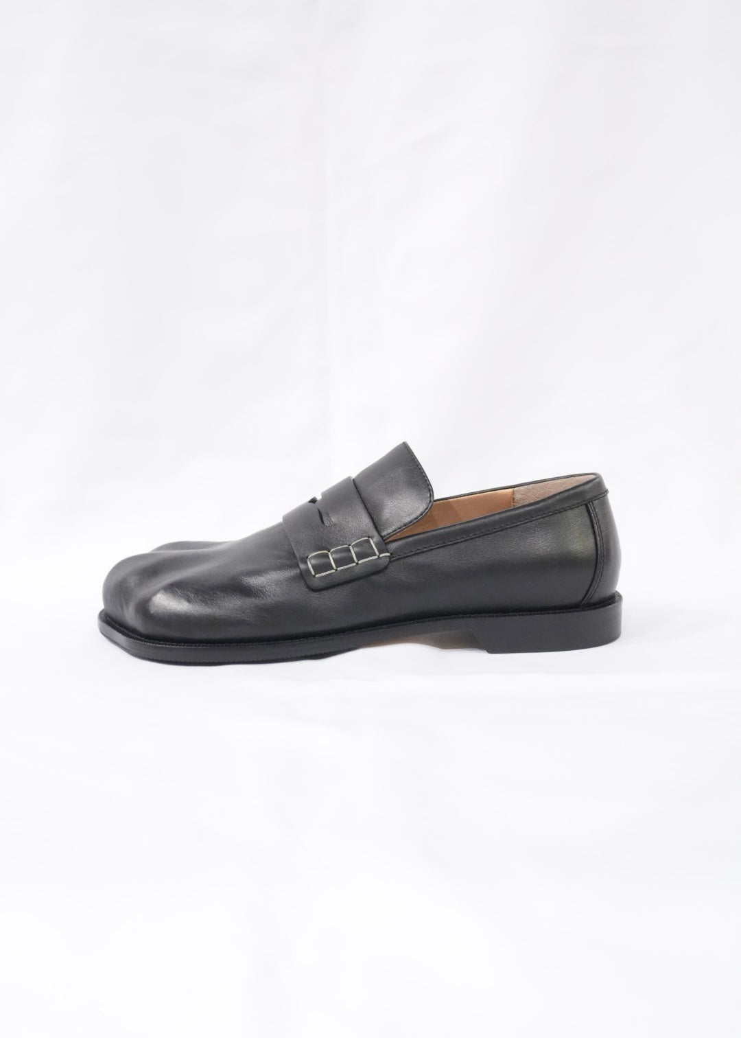 CALF PAW LOAFER